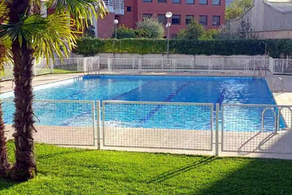 Flat for sale in Simancas, Madrid. 