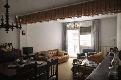 Piso venta en Amposta, San Blas, Madrid. 