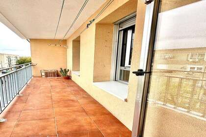 Flat for sale in La Fuente, Parla, Madrid. 