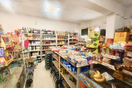 Obchodní prostory na prodej v Puerta del Ángel, Latina, Madrid. 