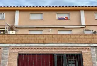 Duplex for sale in Pelayos de la Presa, Madrid. 