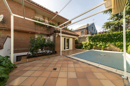 Semidetached house for sale in Zona Avenida de Europa, Pozuelo de Alarcón, Madrid. 