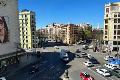 Flat for sale in Madrid. 