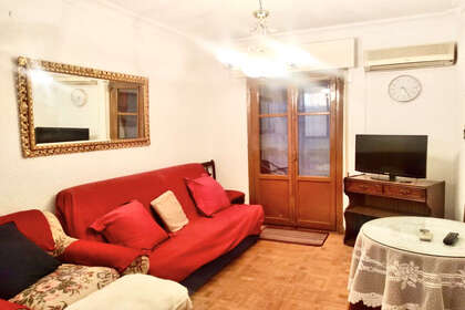 Flat for sale in Moscardó, Usera, Madrid. 